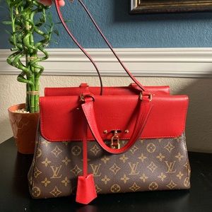 Louis Vuitton Monogram Venus Handbag